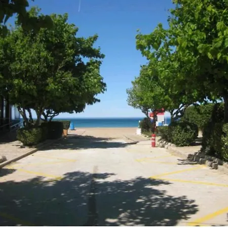 Urb La Riviera Apartment